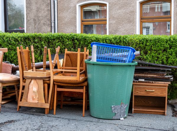 Chair Disposal Service in Deltona